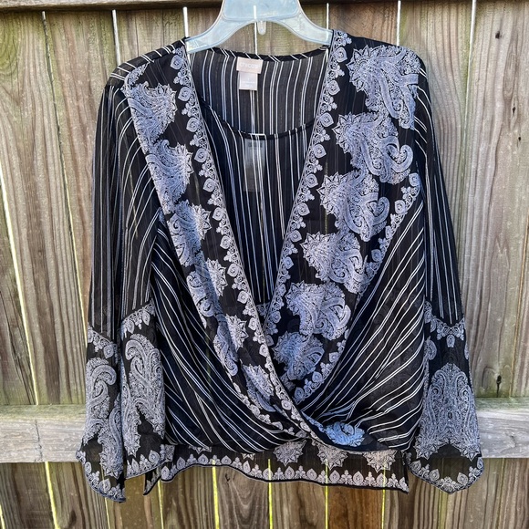 👗Chico’sElegant Black and white Women's Top - Picture 2 of 9